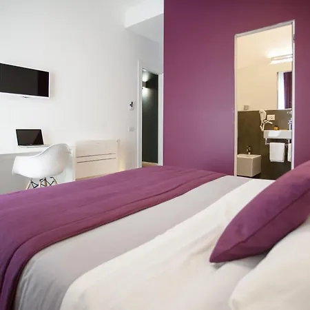 Dimora Mefite-camere Con Bagno Privato E Self Check-in Pensjonat 3*