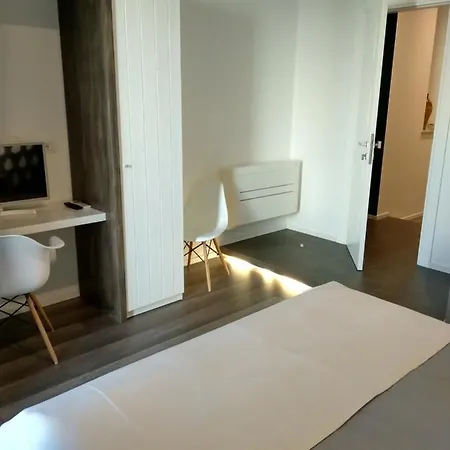 Dimora Mefite-camere Con Bagno Privato E Self Check-in Матера