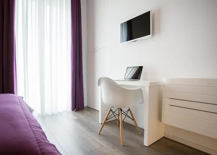 Dimora Mefite-camere Con Bagno Privato E Self Check-in