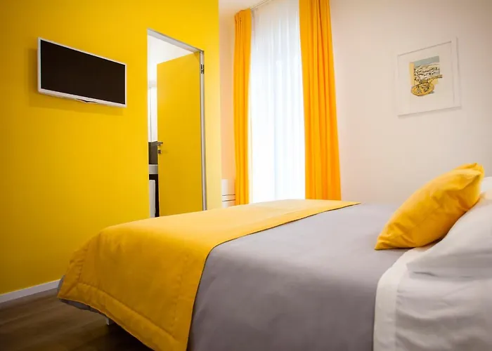 Dimora Mefite-camere Con Bagno Privato E Self Check-in Ματέρα